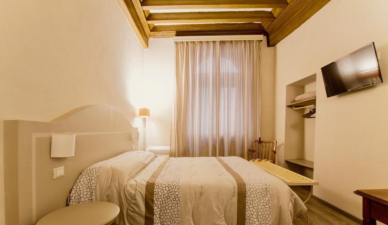 B&B Caterina Lucca Exterior foto